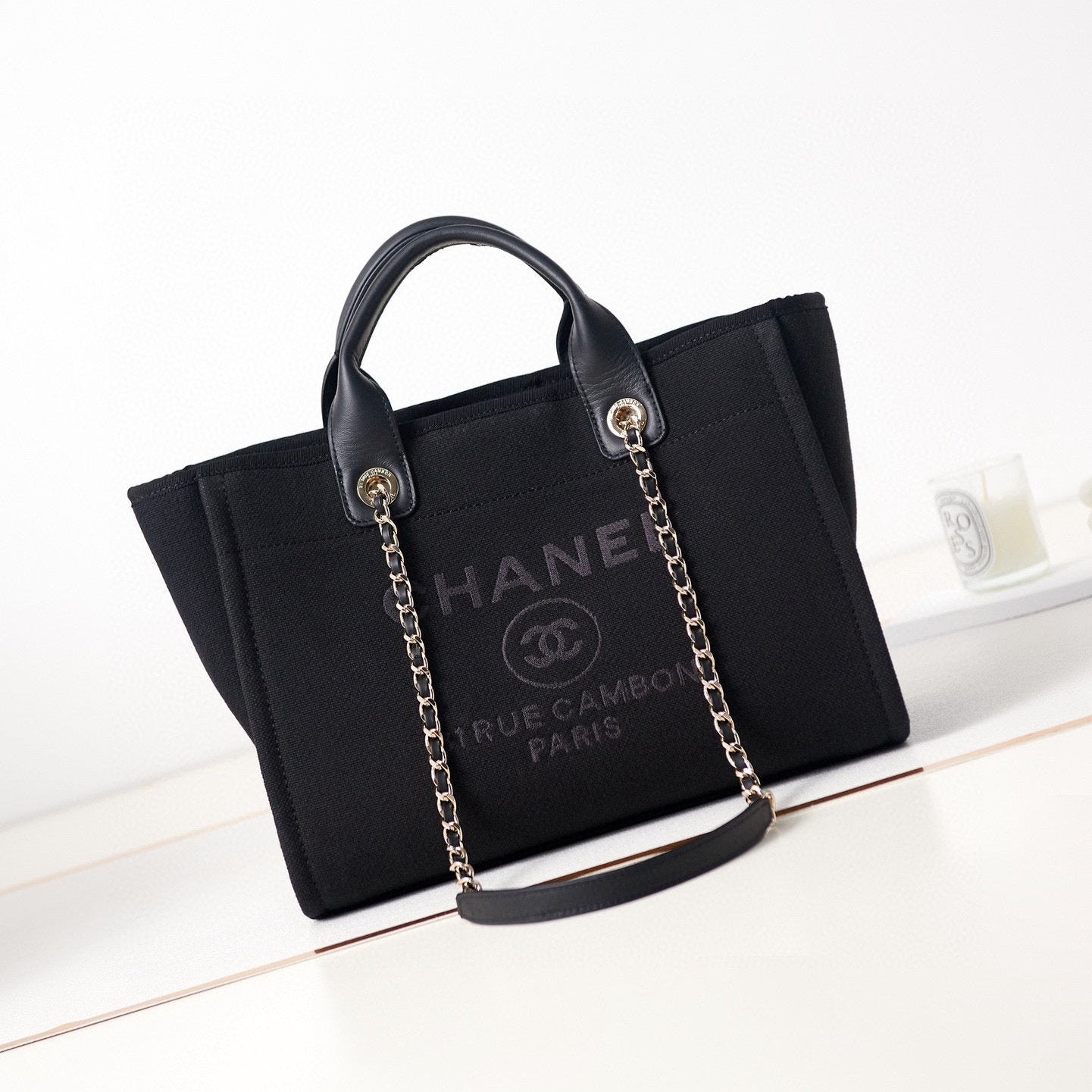 Petit cabas CC Deauville 33 cm en cuir de veau noir et tissu mélangé