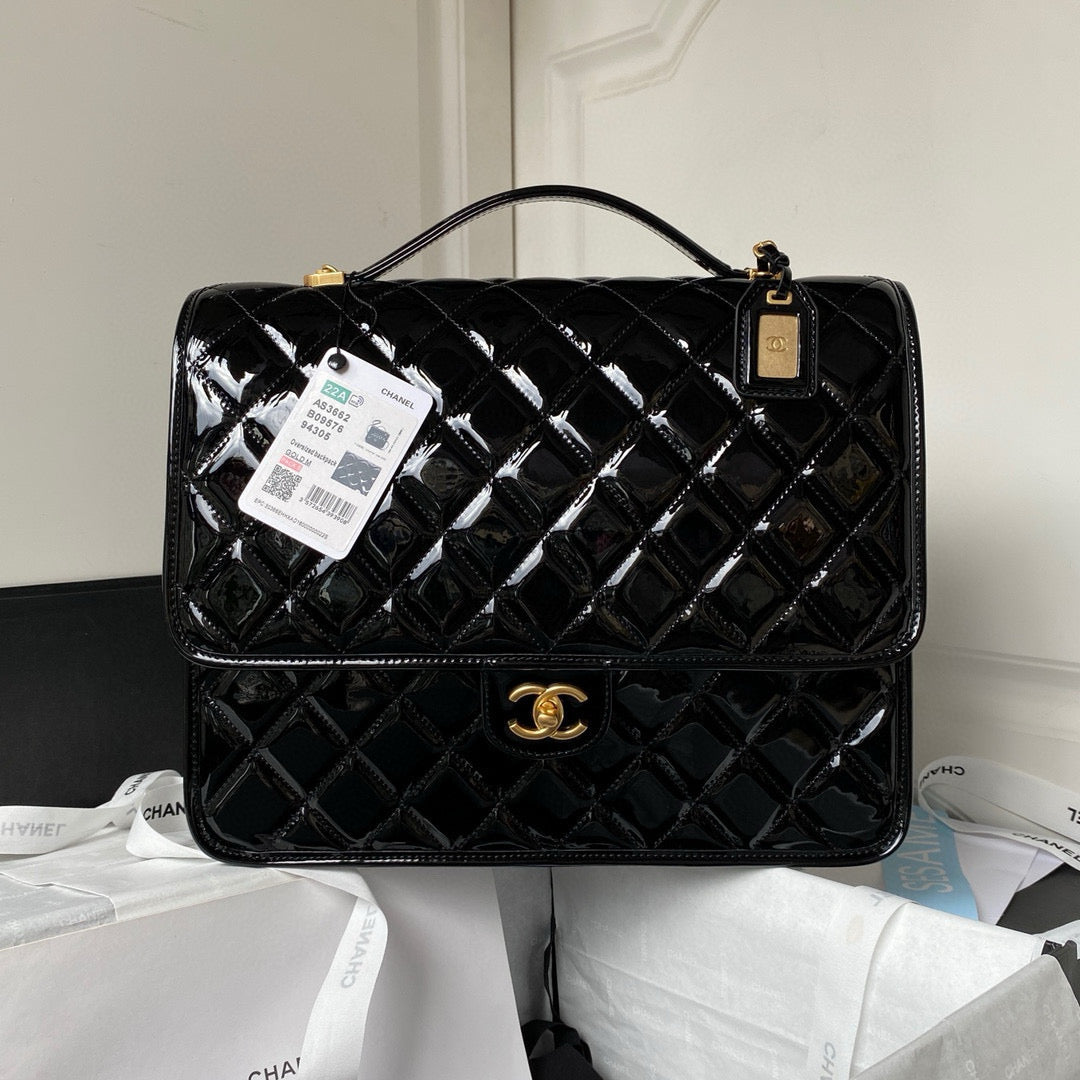 cc ラージバックパック 31cm ブラック パテントカーフスキン ゴールド金具