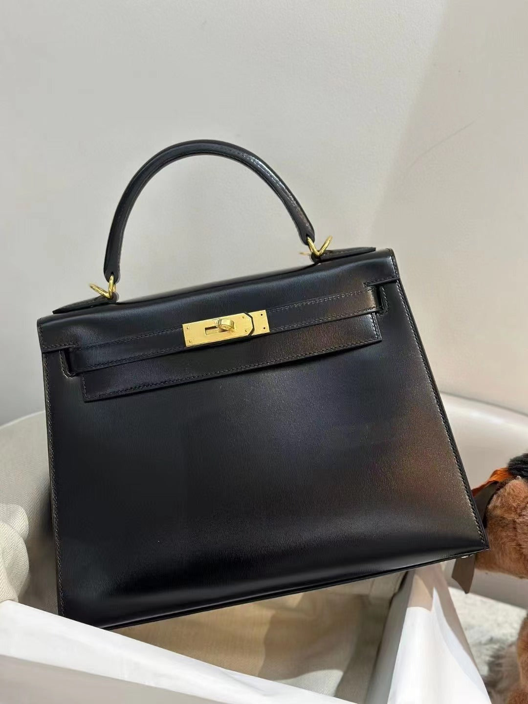 HM ケリー 28cm ブラック ボックスカーフ ゴールドハードウェア