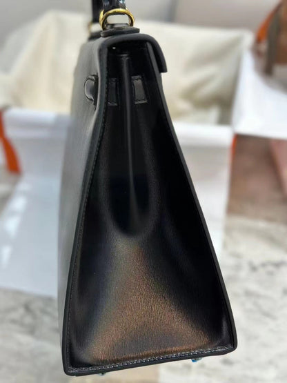 HM ケリー 28cm ブラック ボックスカーフ ゴールドハードウェア