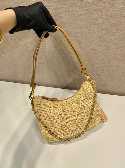 Pra Re-edition クロシェミニバッグ 22cm ベージュレザー ベストバージョン