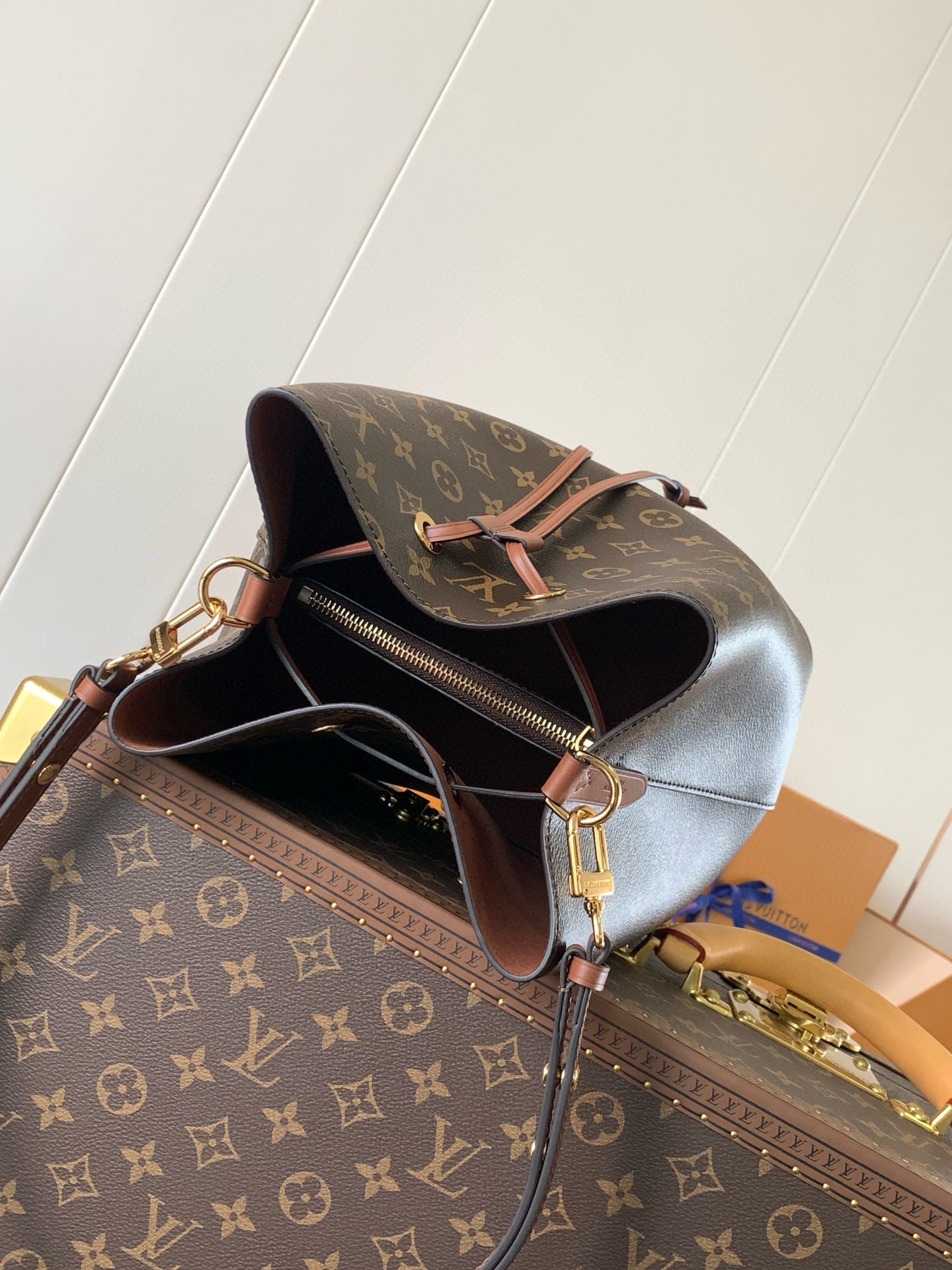 NeoNoe MM 26 cm en toile monogrammée marron