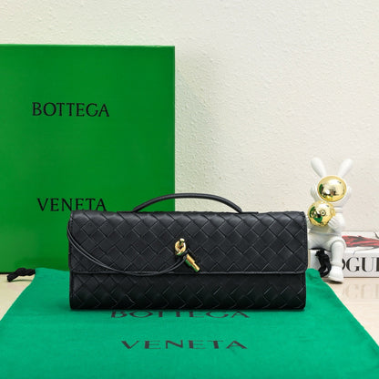 BV ロングクラッチ アンディアモ ハンドル付き 31cm ブラック カーフスキン Ghw