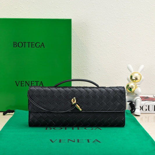 BV ロングクラッチ アンディアモ ハンドル付き 31cm ブラック カーフスキン Ghw