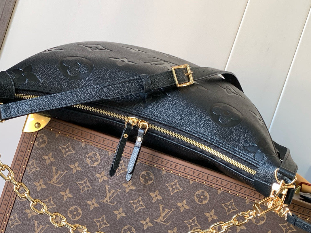 LV ホーボー ループバッグ 38cm ブラック モノグラム アンプラント レザー