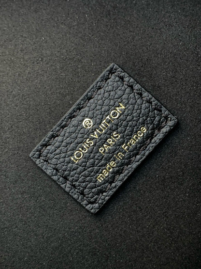 LV ホーボー ループバッグ 38cm ブラック モノグラム アンプラント レザー