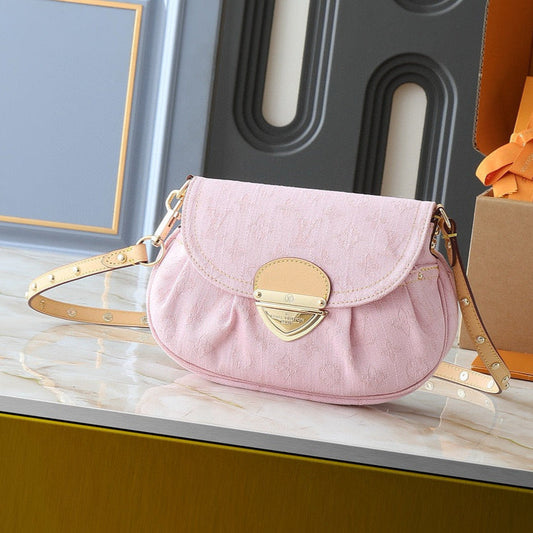 Sac LV Sunset 27 cm en denim rose monogramme avec accessoires dorés