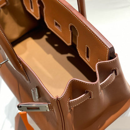 Sac à bandoulière HM Birkin 29 cm en cuir de veau marron, accessoires argentés