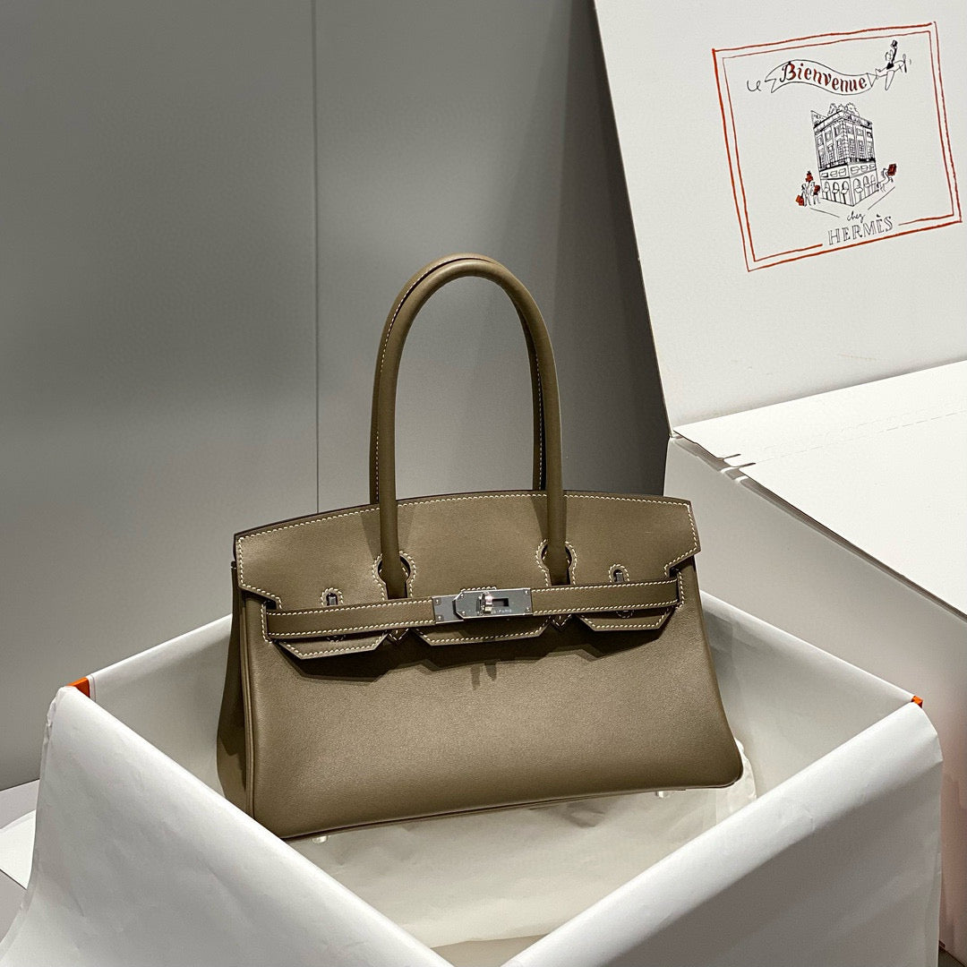 Sac à bandoulière HM Birkin 29 cm en cuir de veau gris, accessoires argentés