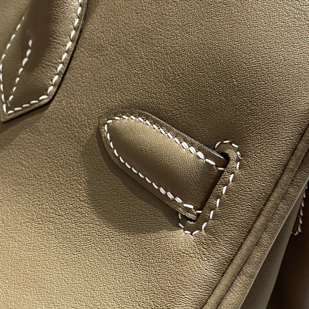 Sac à bandoulière HM Birkin 29 cm en cuir de veau gris, accessoires argentés
