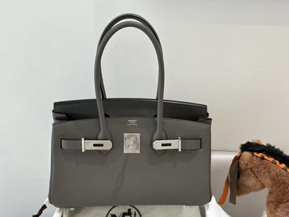 Sac à bandoulière HM Birkin 29 cm en cuir de veau gris fer, accessoires argentés