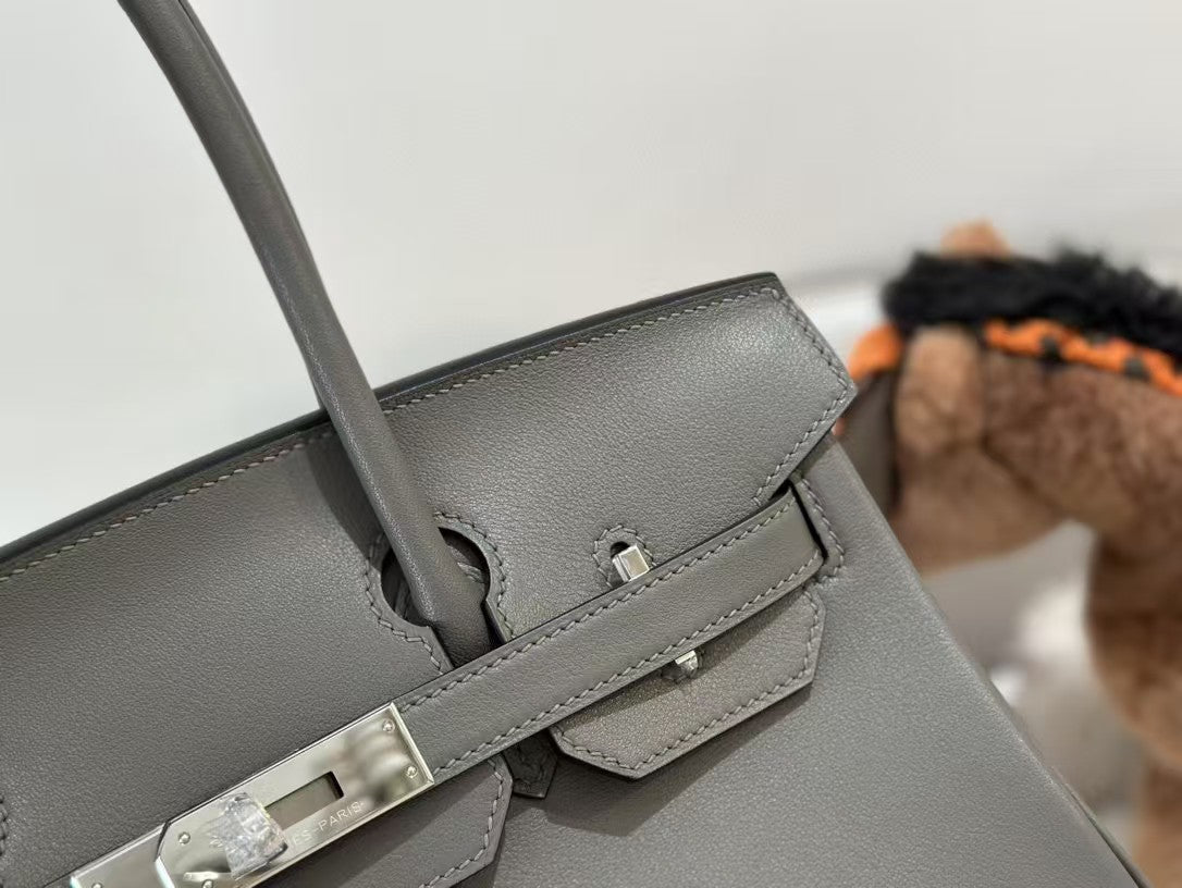 Sac à bandoulière HM Birkin 29 cm en cuir de veau gris fer, accessoires argentés