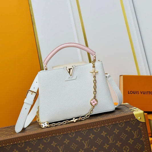 LV 27 Cadenas en or blanc en cuir de veau 221456