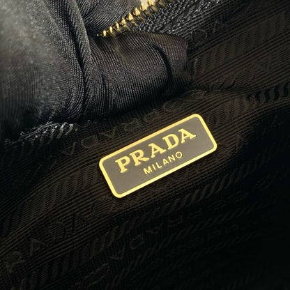 Mini sac en cuir Saffiano réédition Prada