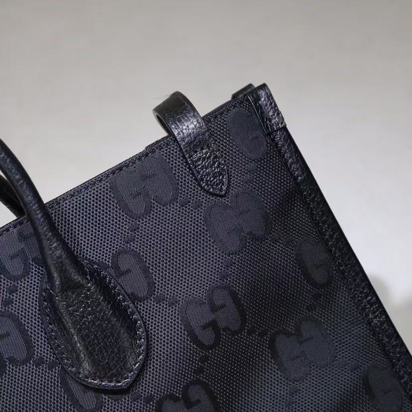 Sac fourre-tout Gucci Off The Grid de taille moyenne en polyester noir et cuir