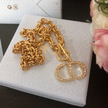 CD COLLIERS ET PENDENTIFS