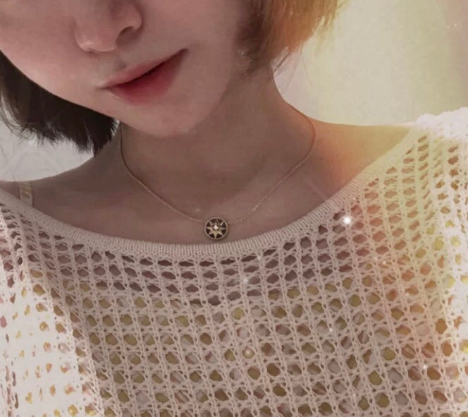Collier boussole en onyx noir naturel CD Victoire