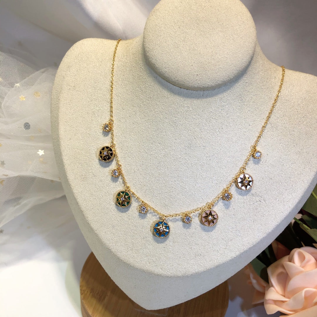 COLLIER ROSE DES VENTS EN OR JAUNE