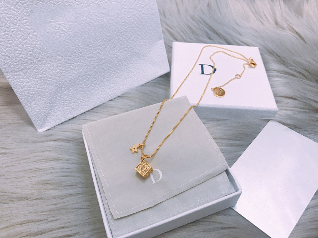 COLLIER CD DICE