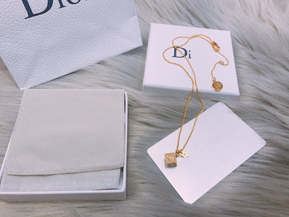 COLLIER CD DICE