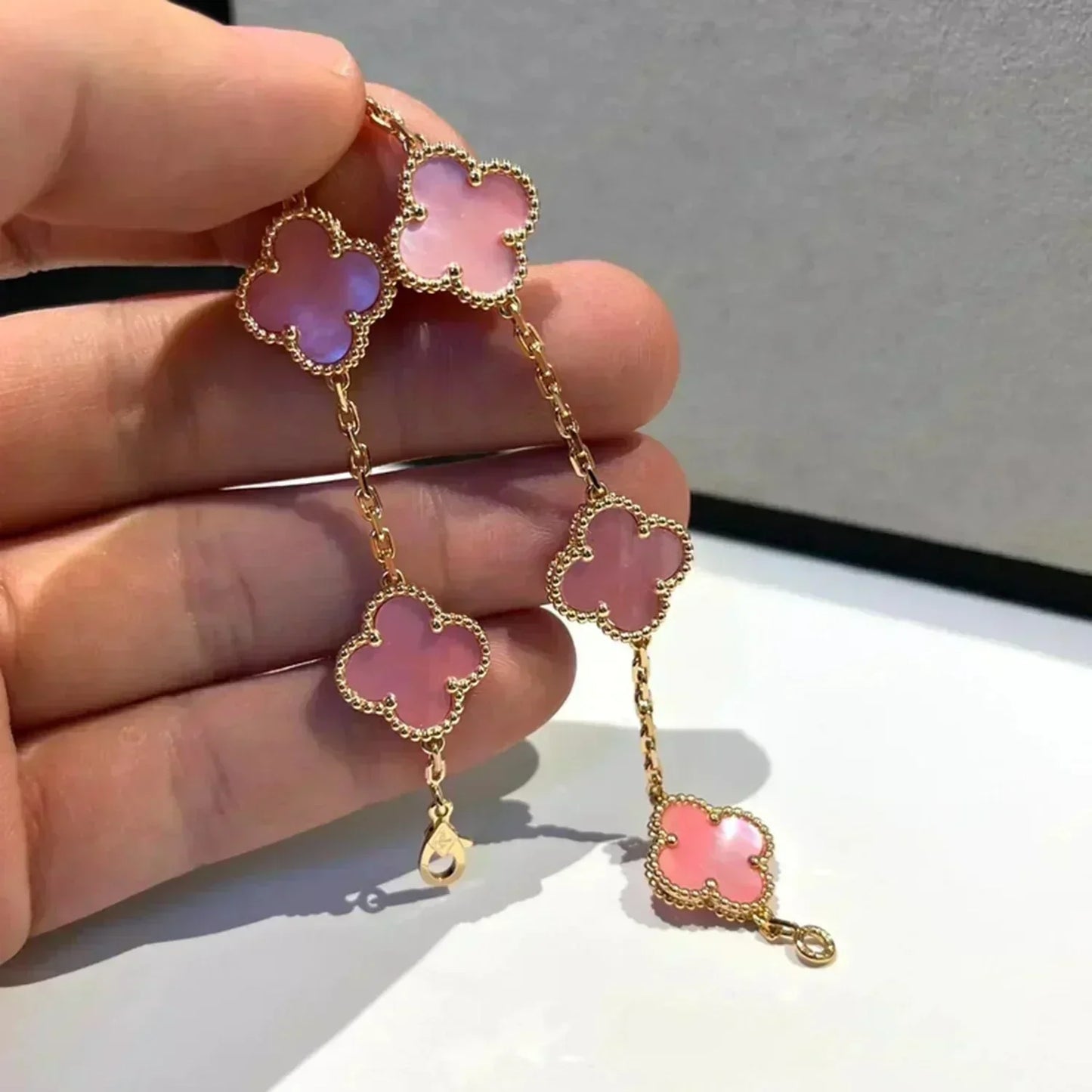 CLOVER 5 MOTIFS  PINK MOP BRACELET COLLECTION