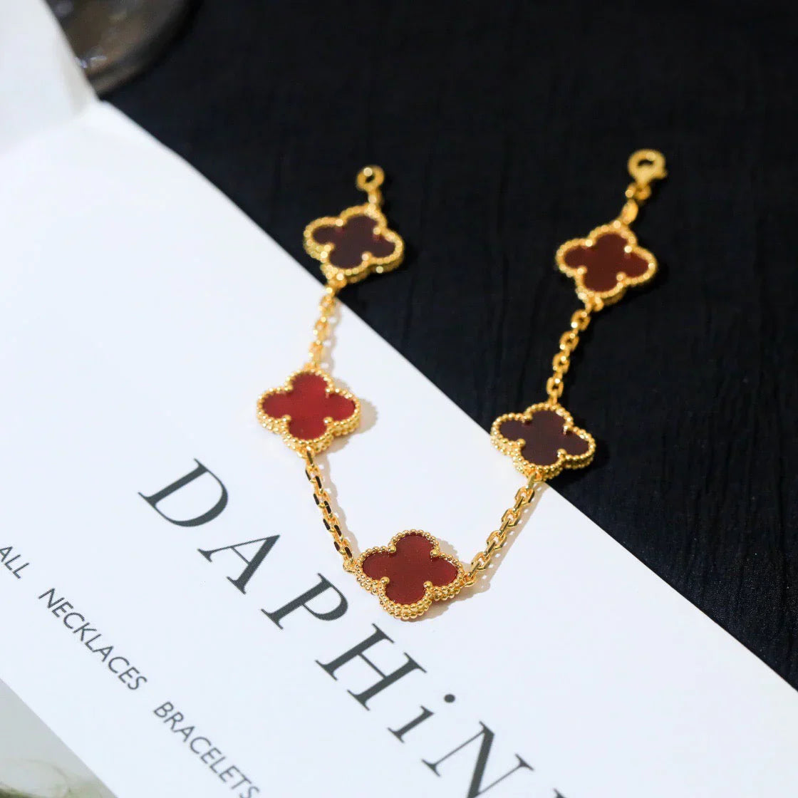 CLOVER 5 MOTIF RED CORNELIAN BRACELET COLLECTION