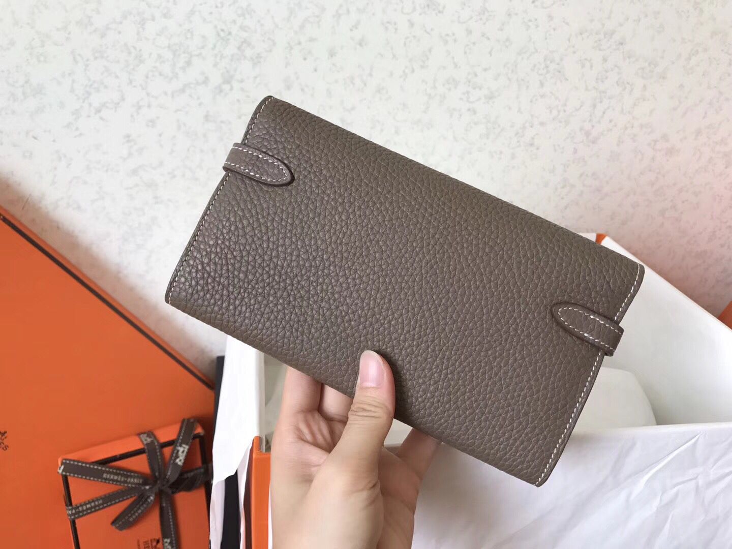 ケリーロングウォレット 20cm エトゥープ クレメントレザー