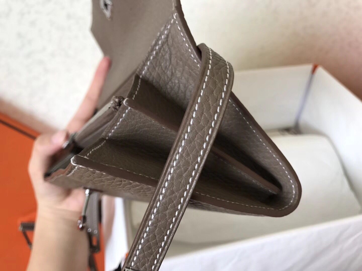 ケリーロングウォレット 20cm エトゥープ クレメントレザー