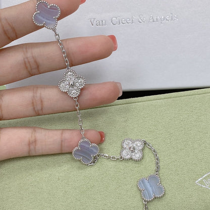 CLOVER 5 MOTIF PURPLE CHALCEDONY BRACELET COLLECTION