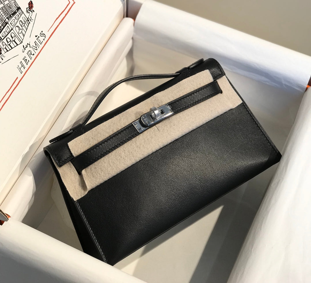 HM ケリー ポシェット 22cm ブラック スイフト シルバー金具