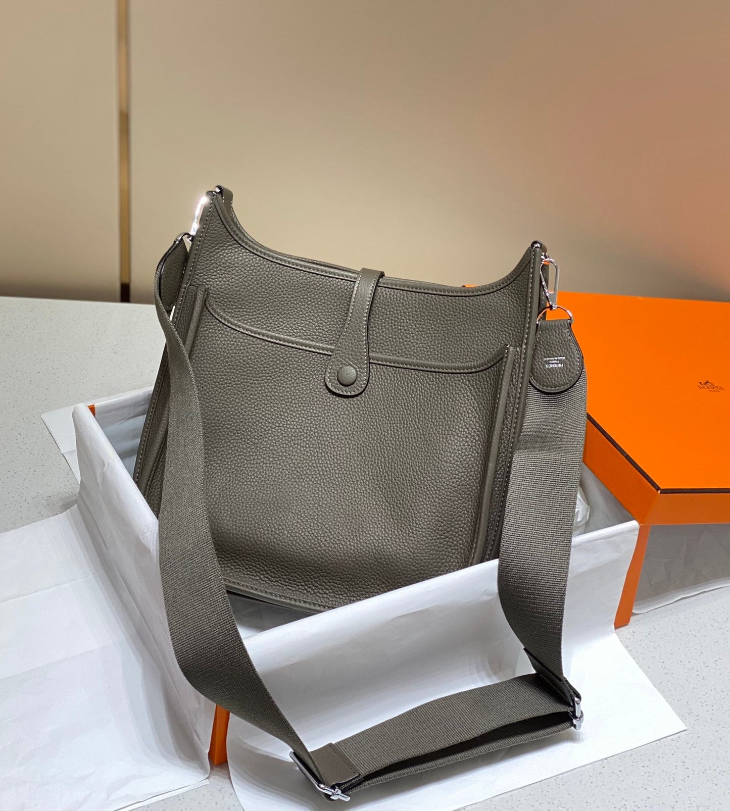 Evelyne 29cm Brun Foncé Togo Shw