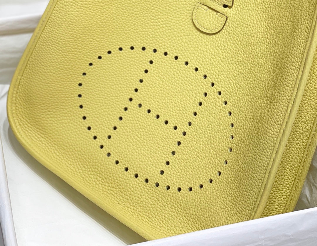 Evelyne 29cm Jaune Togo Shw