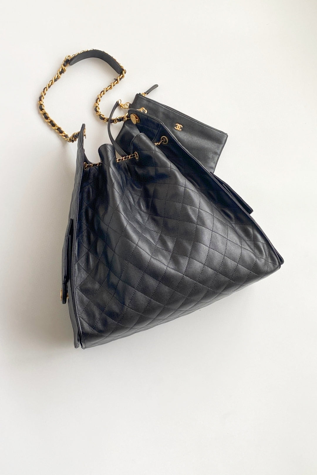 Sac Hobo CC 25C 42 cm en cuir de veau grainé noir