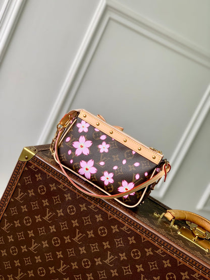 Pochette Accessoires LV x TM 22 cm en toile monogrammée Sakura marron cerisier en fleurs