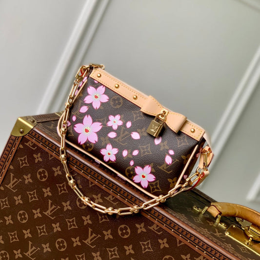 Pochette Accessoires LV x TM 22 cm en toile monogrammée Sakura marron cerisier en fleurs