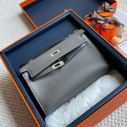 Pochette HM Kelly 22 cm Gris fumé Swift Ferrures argentées