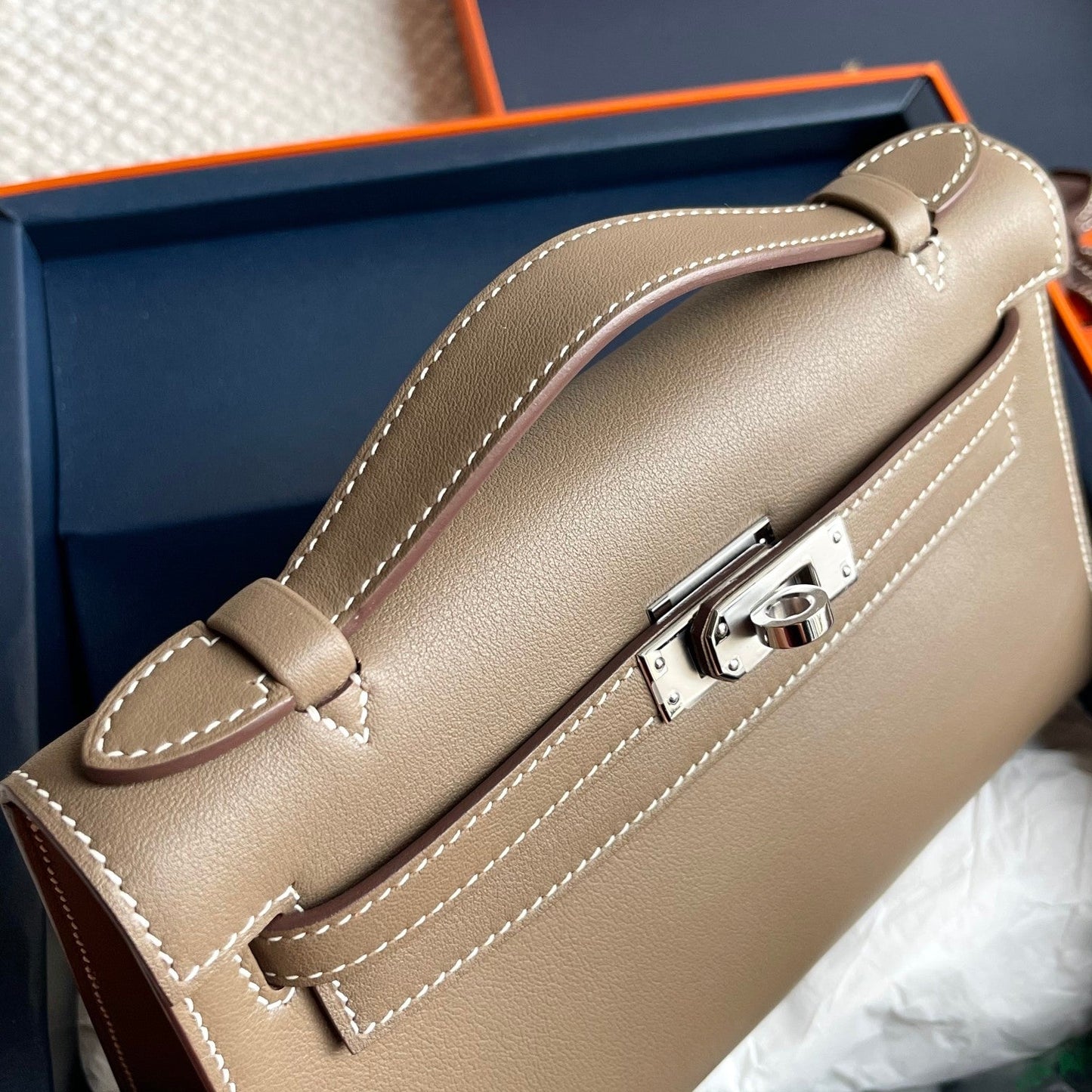 Pochette HM Kelly 22 cm Gris Elephant Swift, finitions argentées