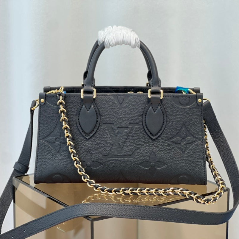 onthego 25 est ouest noir monogramme empreinte