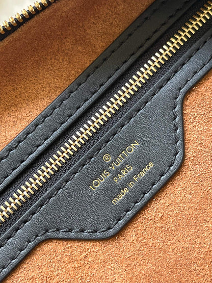 SPEEDY SOFT 30 EN CUIR EMPREINTE MONOGRAMME NOIR