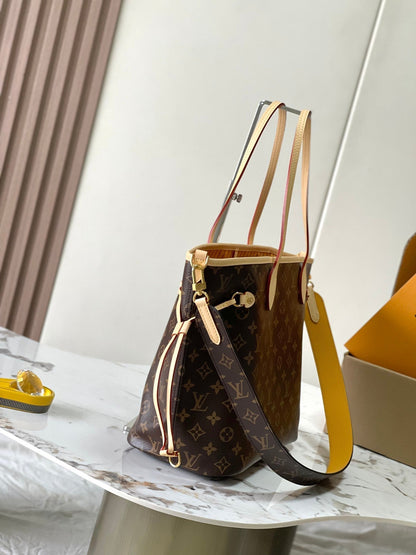 Neverfull MM 31 réversible à l'envers doré 