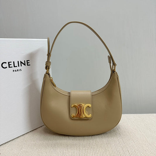 SAC AVA MOYEN 23 EN CUIR DE VEAU LISSE DOMINO LOGO DORÉ