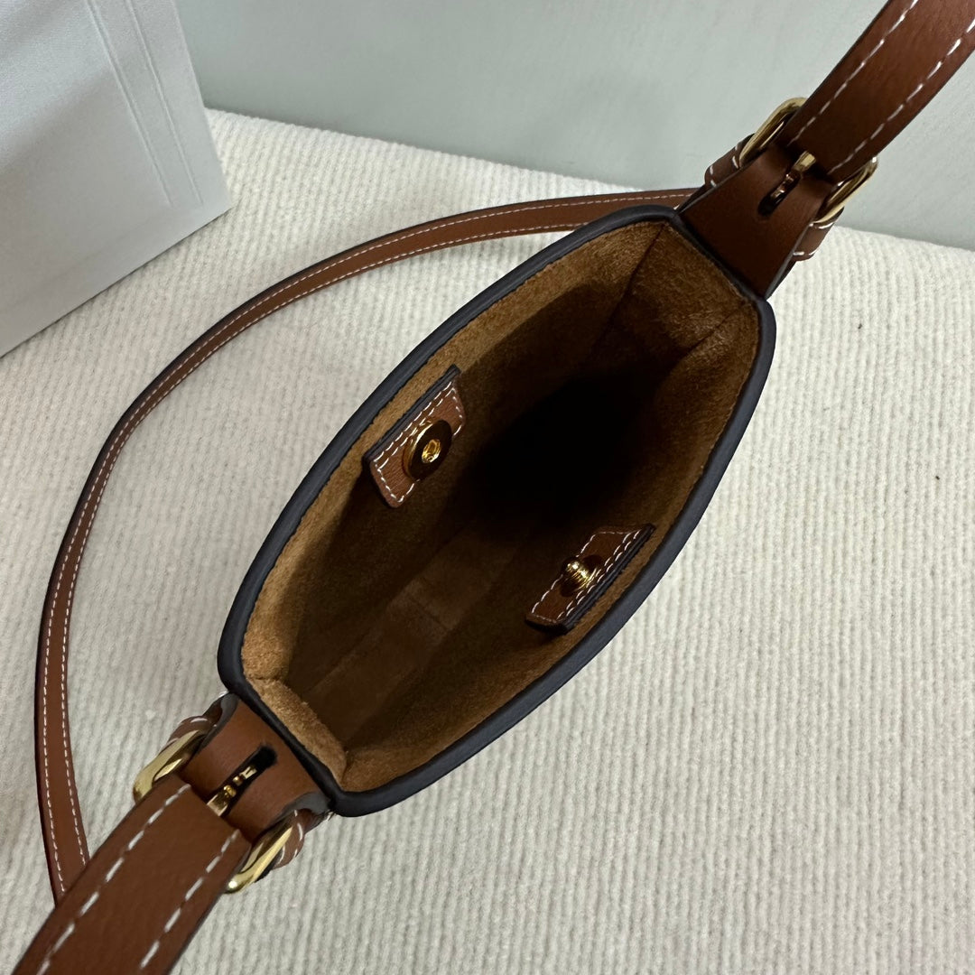 HELOISE 19 アイリッシュコーヒー サプルカーフスキン フォンポーチ
