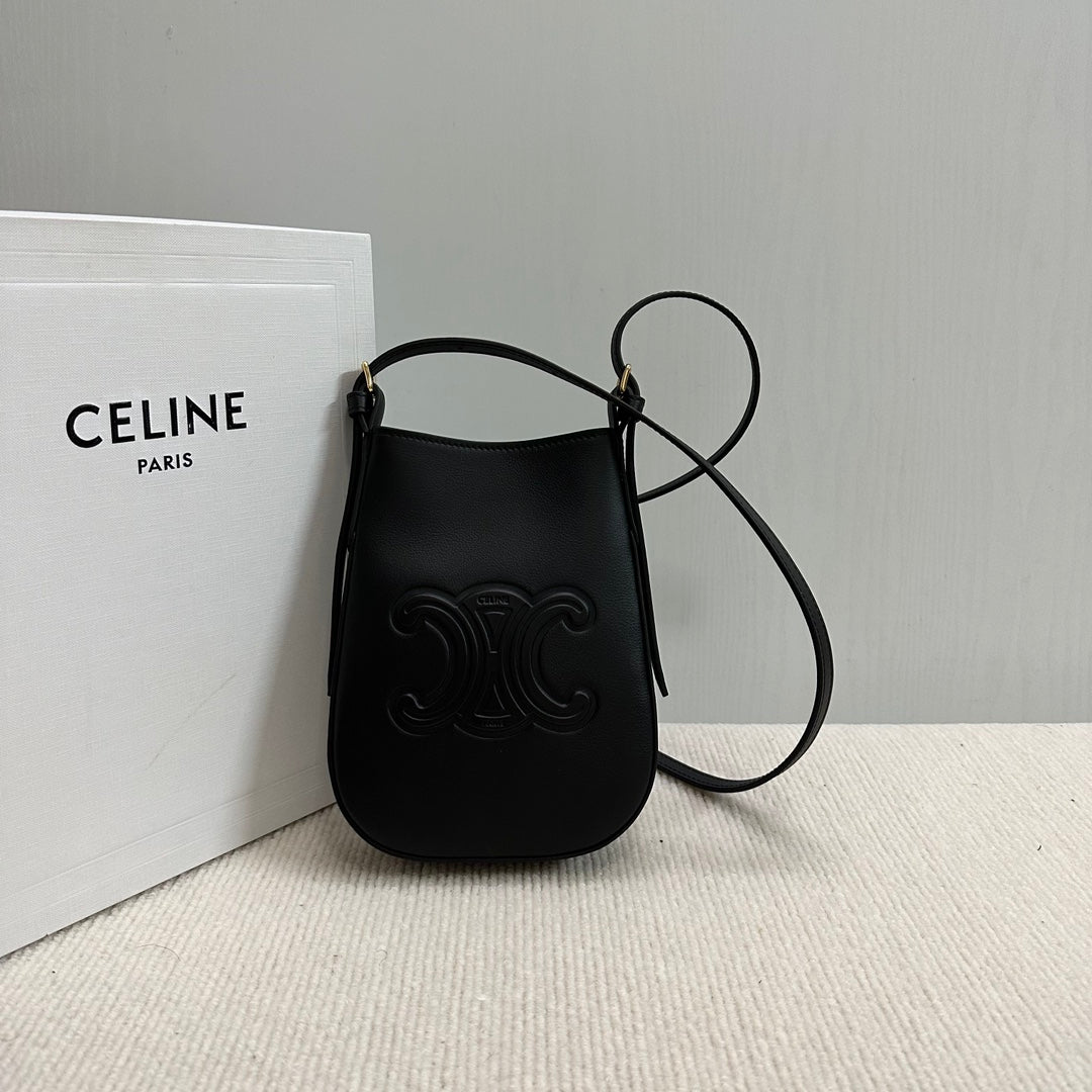 Pochette pour téléphone portable Heloise 19 en cuir de veau souple noir
