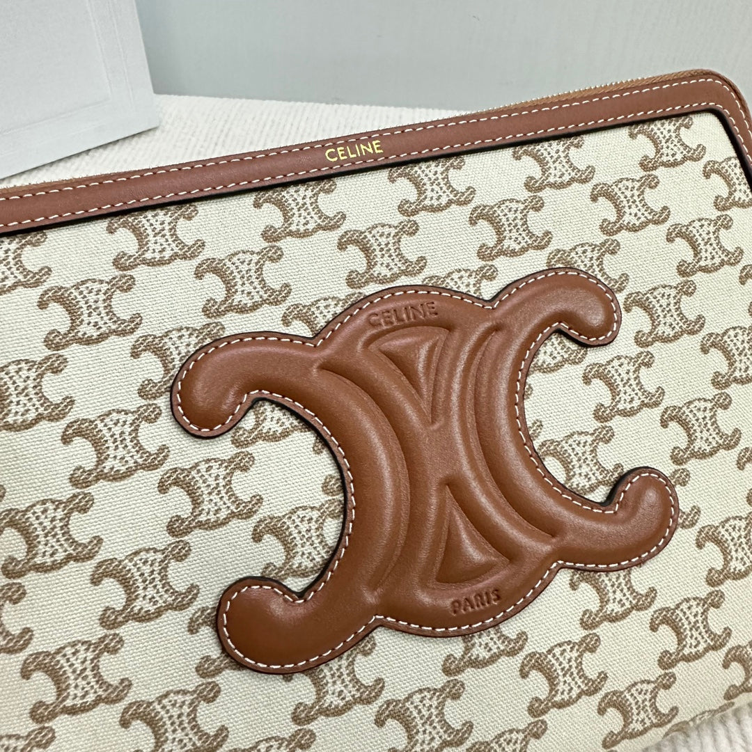 SMALL POUCH 25 IN BEIGE TRIOMPHE TEXTILE AND BROWN CALFSKIN