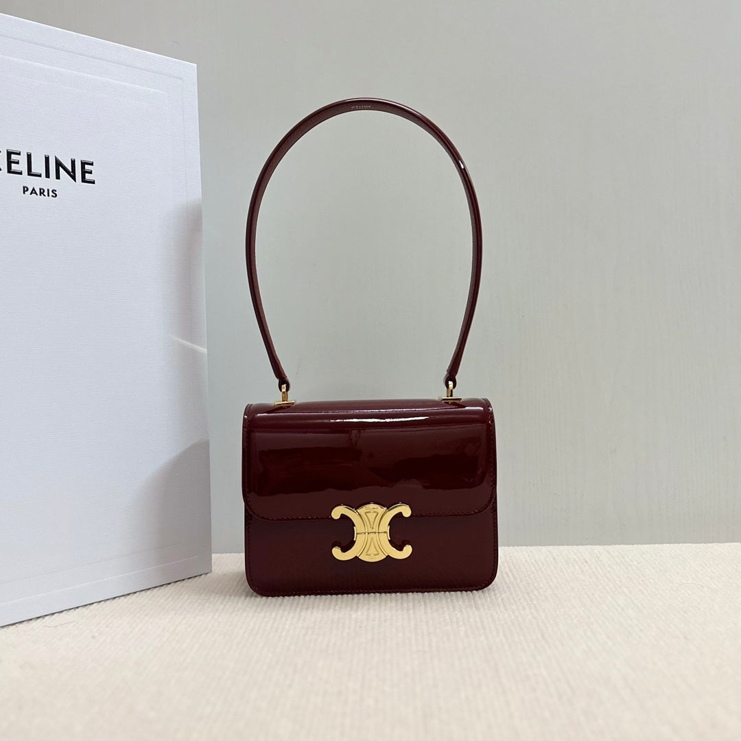 SAC ADO GARANCE 18 EN CUIR DE VEAU VERNI ROUGE VIN