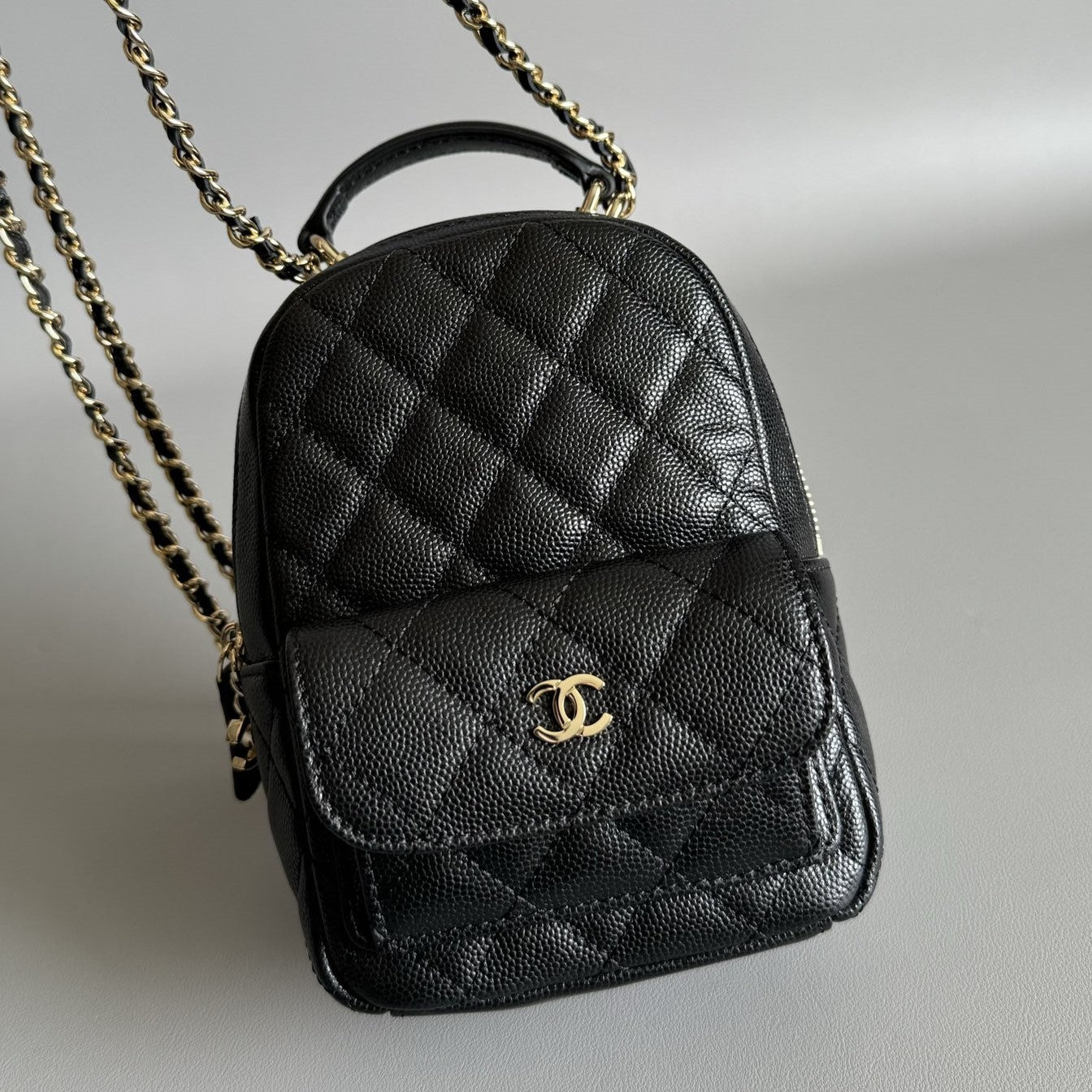 Sac à dos CC MINI 18 noir caviar clair matériel doré
