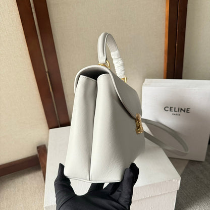 SAC NINO MOYEN 25 EN CUIR DE VEAU SOUPLE BLANC, QUINCAILLERIE DORÉE