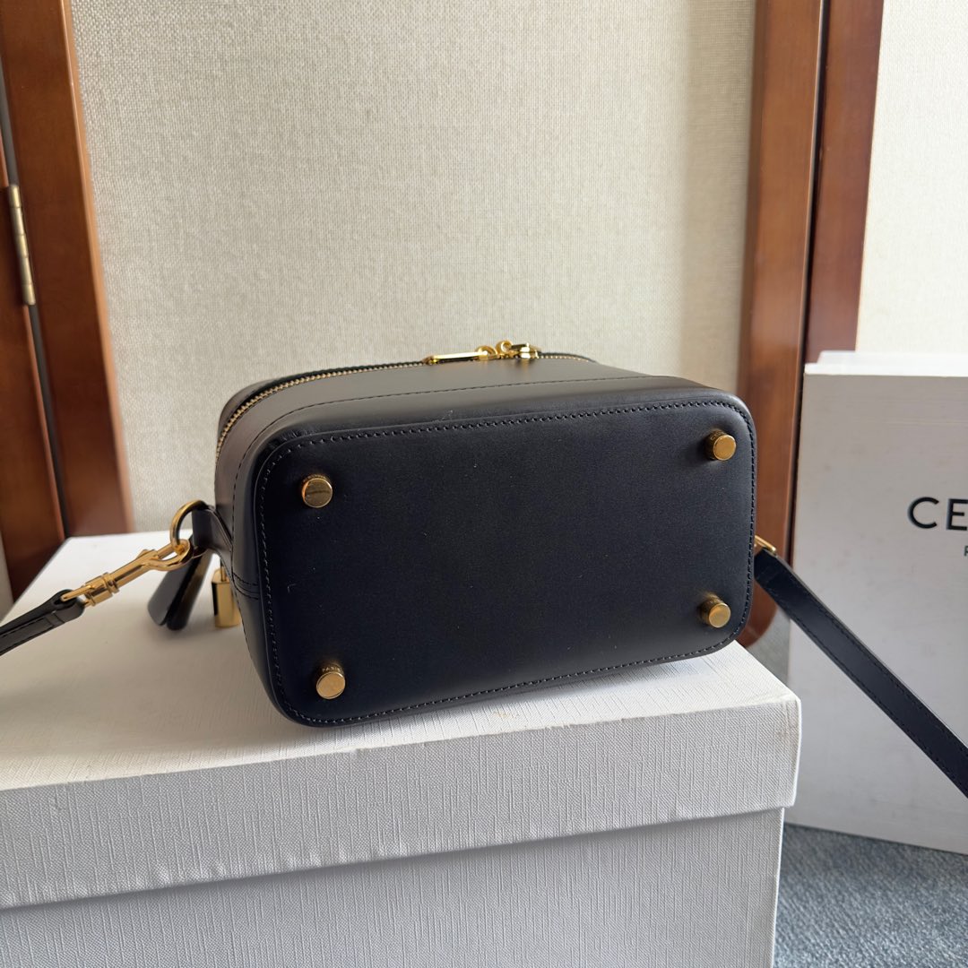 18インチ ブラック スムースカーフスキン ゴールド金具