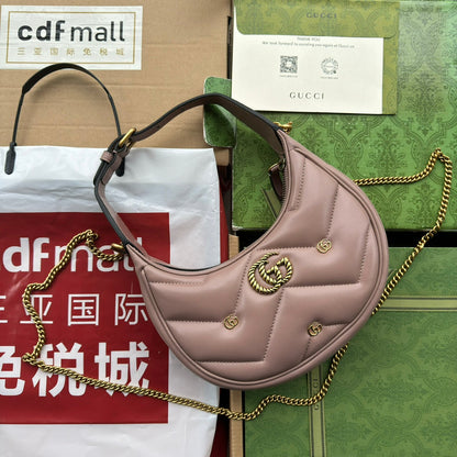 gg marmont demi-lune 21 cm cuir de veau nude accastillage doré