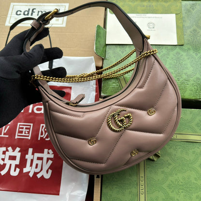 gg marmont demi-lune 21 cm cuir de veau nude accastillage doré